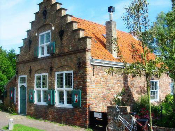 Holländische Häuser im Dorf